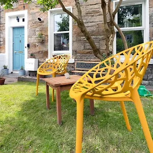  Apartment Cozy With Character Cochrane At Leith Links Park Großbritannien