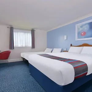 Otel Travelodge Cardiff Airport